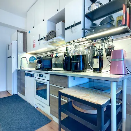 Smart Alexa Home, Skyline, Gym & Swim. Κωνσταντινούπολη