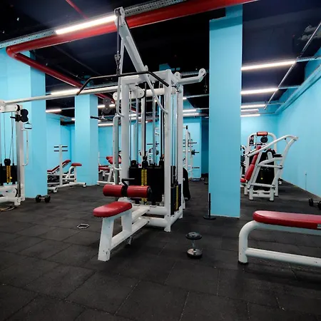 Διαμέρισμα Smart Alexa Home, Skyline, Gym & Swim. *